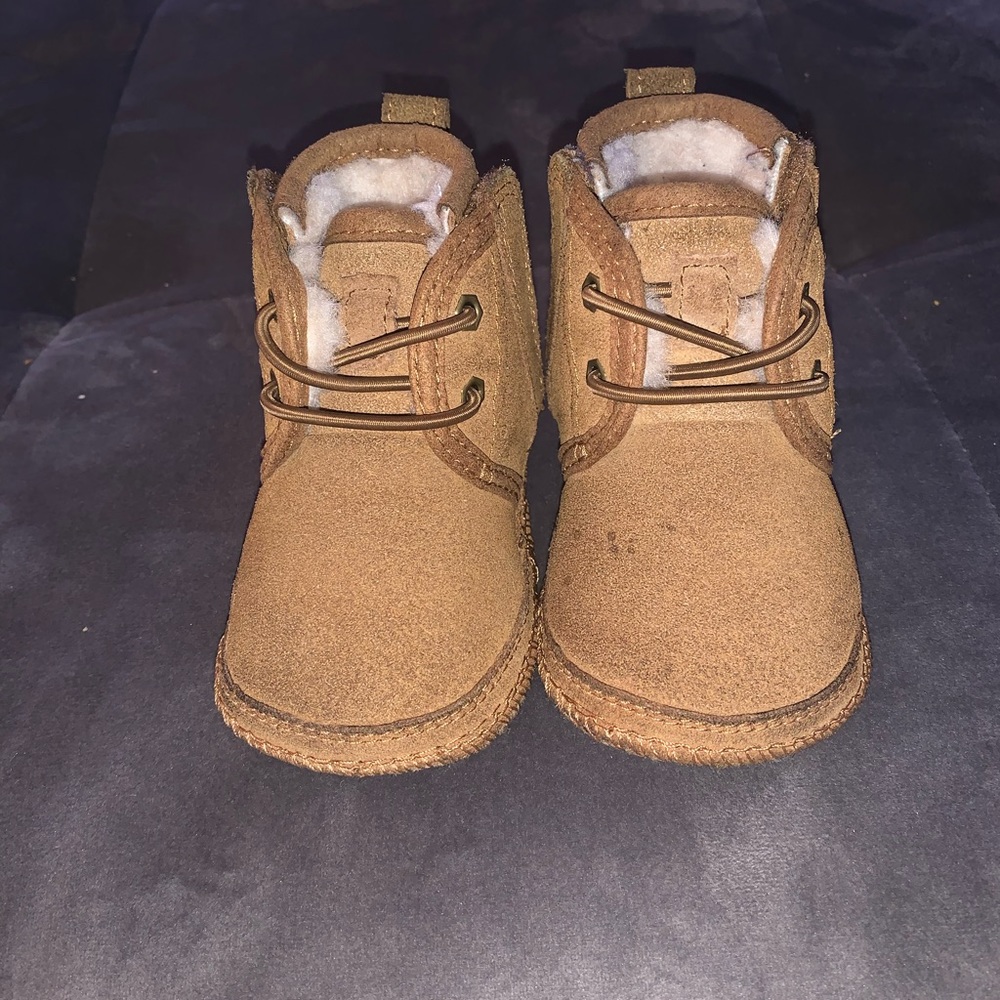 Baby/infant(walker) UGG shoes